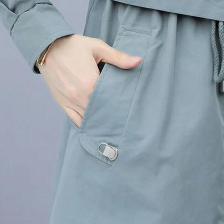 Leontina - Bequeme Kapuzenjacke für Damen