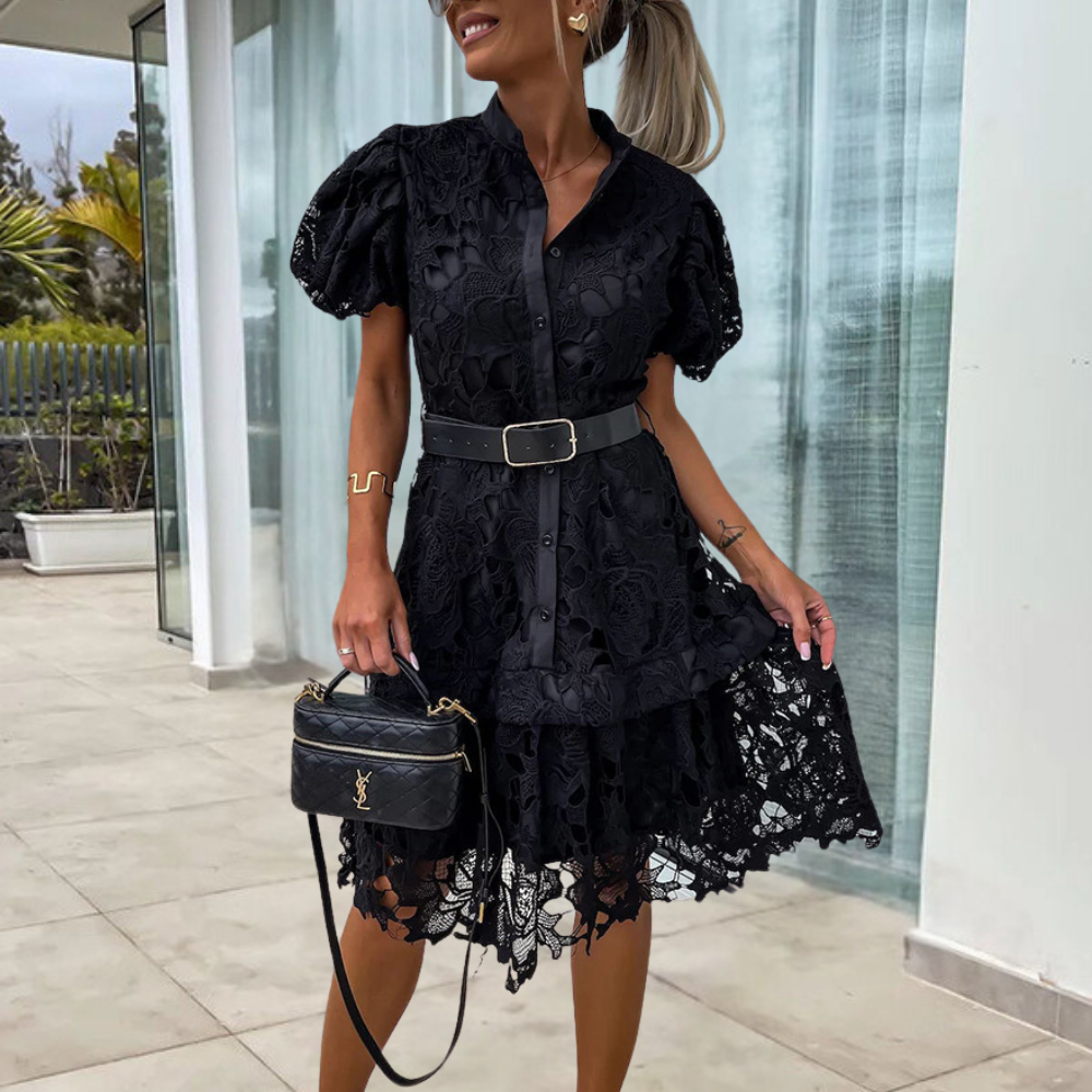 Sidra - Faszinierendes Spitzenkleid mit Puffärmeln Und Edlem Taillengürtel