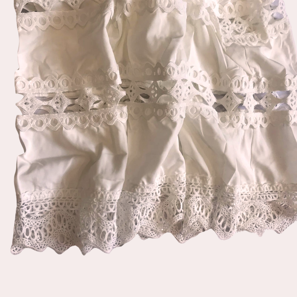 Antonina - Glamouröses Langes Spitzenkleid mit Elegantem Flair