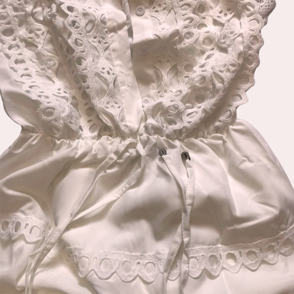 Antonina - Glamouröses Langes Spitzenkleid mit Elegantem Flair