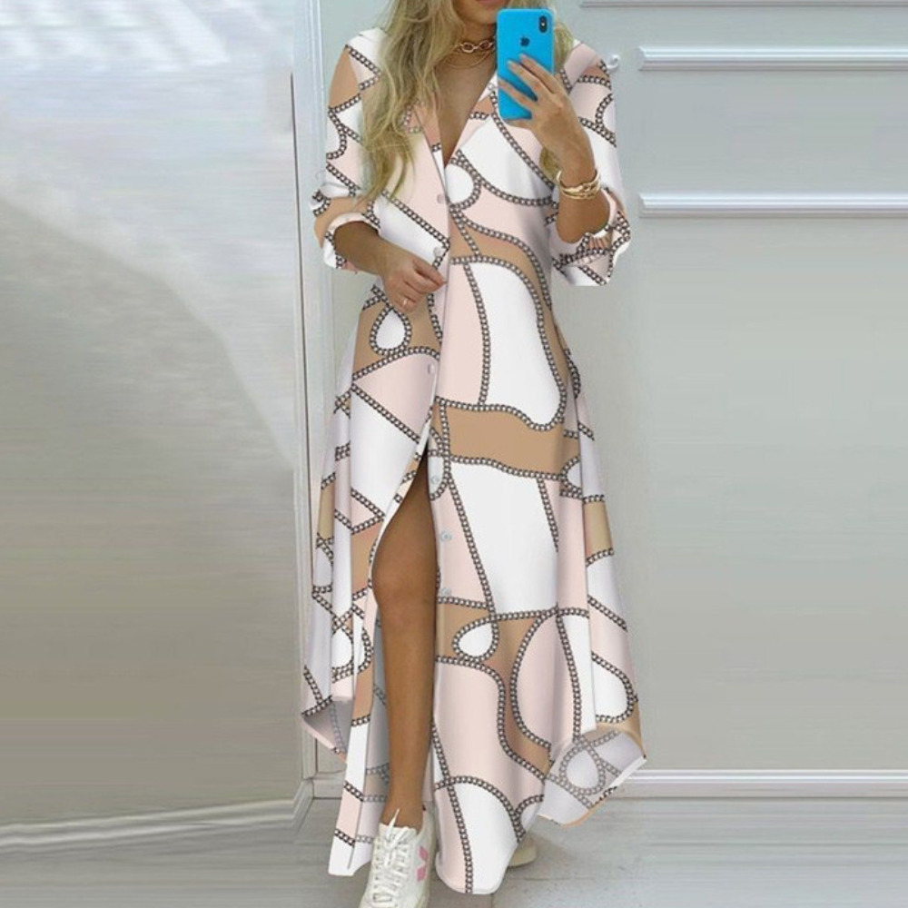 Antonia - Kreatives Kleid mit Modernem Zeitungsdruck