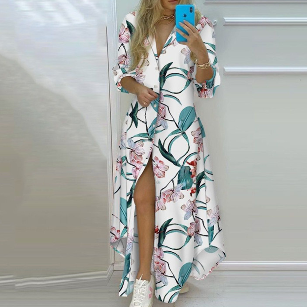 Antonia - Kreatives Kleid mit Modernem Zeitungsdruck