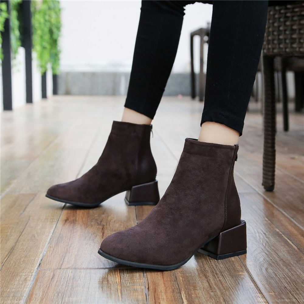 Eszter - Vielseitige Damenstiefelette mit Blockabsatz