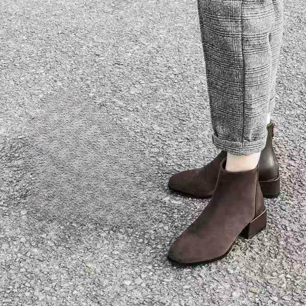 Eszter - Vielseitige Damenstiefelette mit Blockabsatz