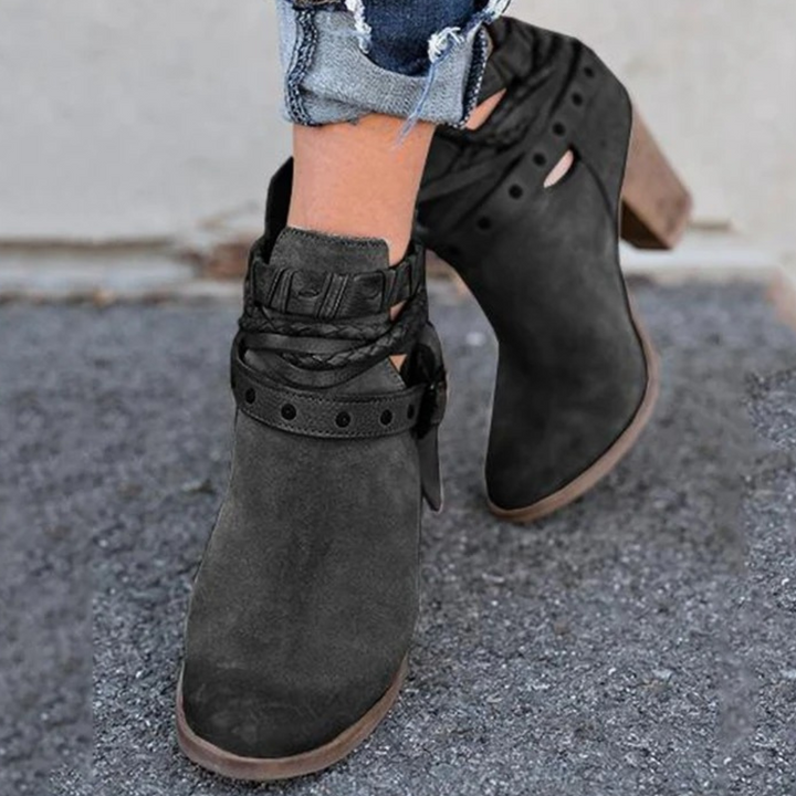 Izabela - Trendige Damenstiefel