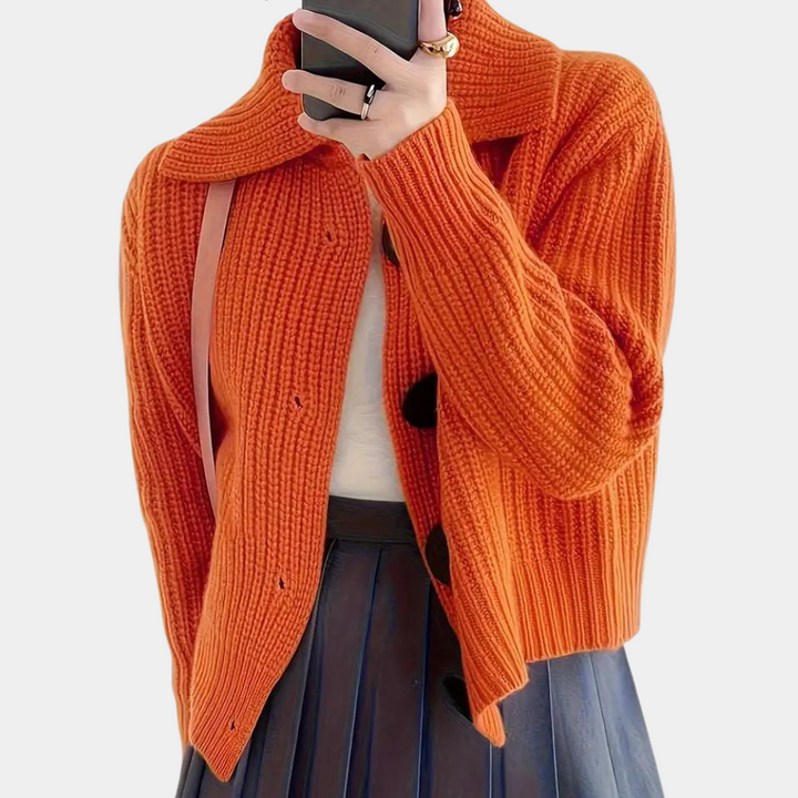 Pia - Bequeme Und Modische Damenstrickjacke