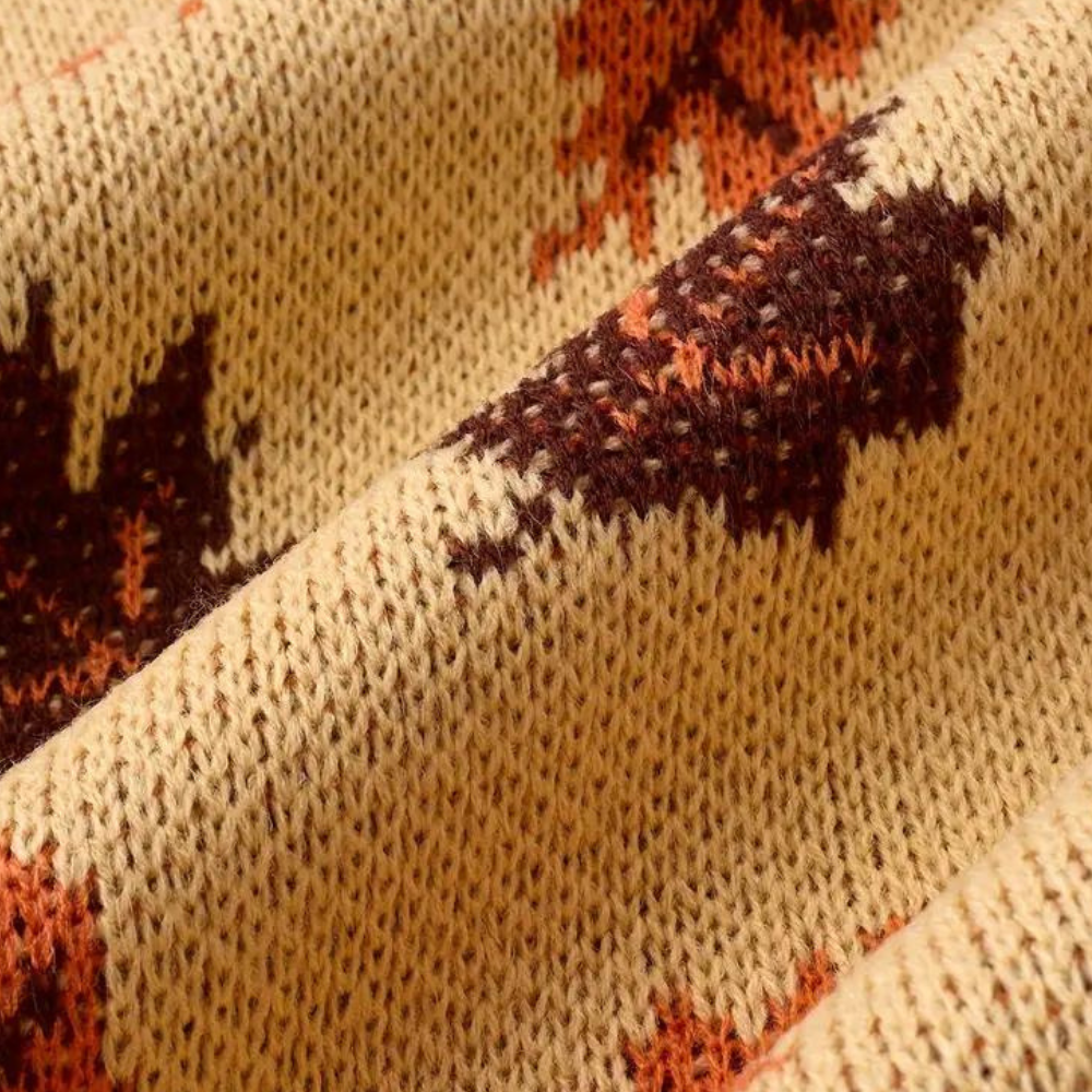 Nerina – Damenstrickpullover mit Blattmotiv