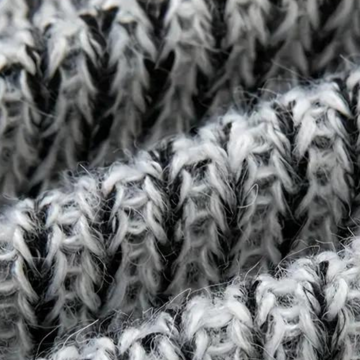 Fanis - Modische Herrenstrickjacke mit Kapuze