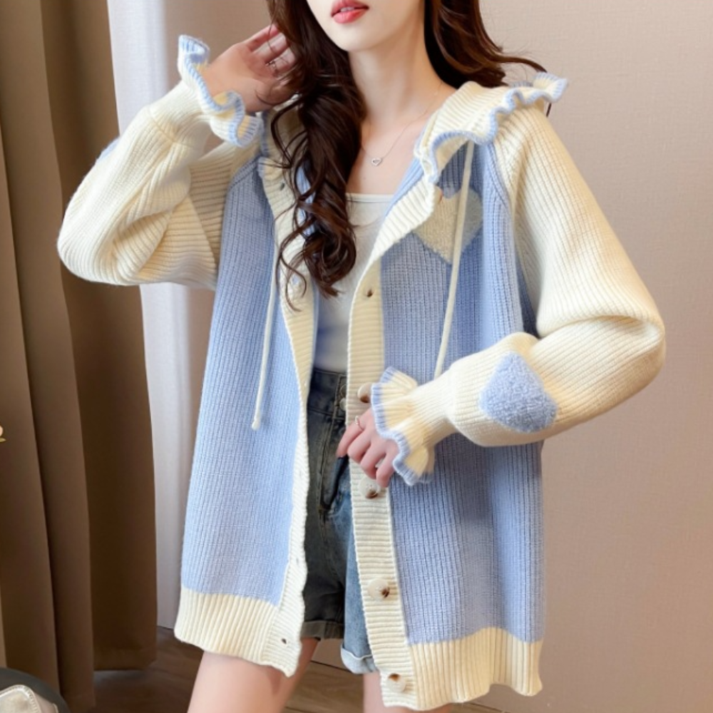 Ildiko - Lässige Damen Strickjacke mit Rüschenakzenten