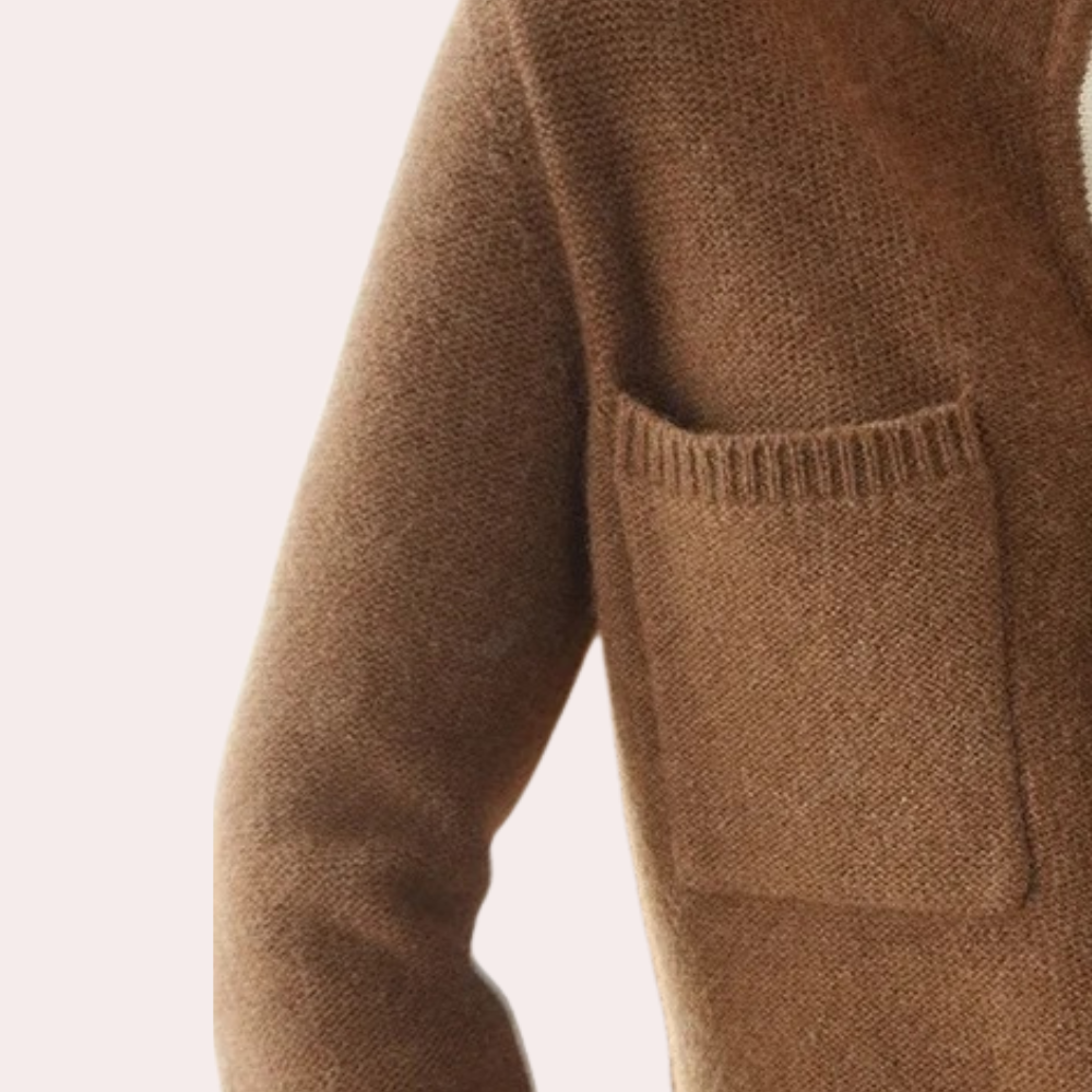 Mahaut - Weiche Damenstrickjacke mit Knopfleiste