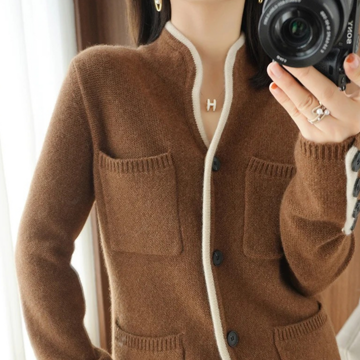 Mahaut - Weiche Damenstrickjacke mit Knopfleiste