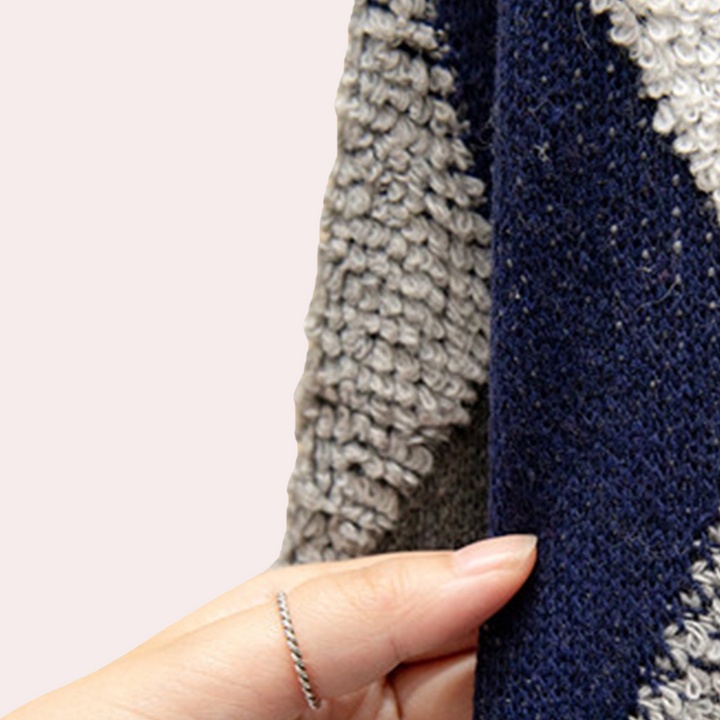 Amanda - Elegante Strickjacke für Damen