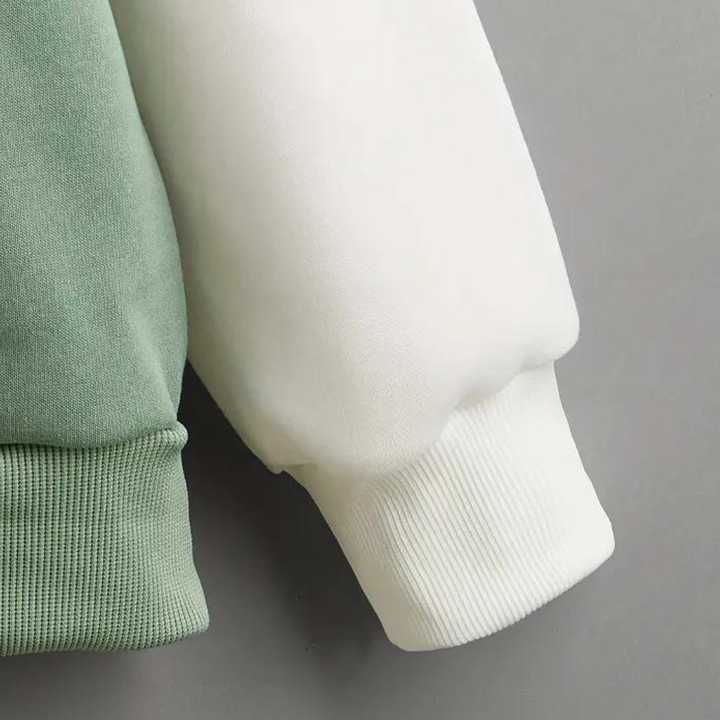 Agnes - Legerer Kapuzenpullover für Damen